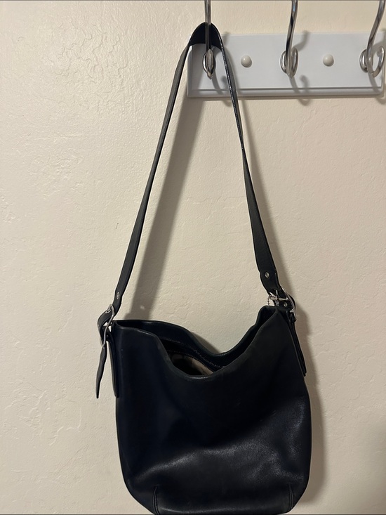 Coach Handbags - Coach Black Leather Hobo Shoulder Bag